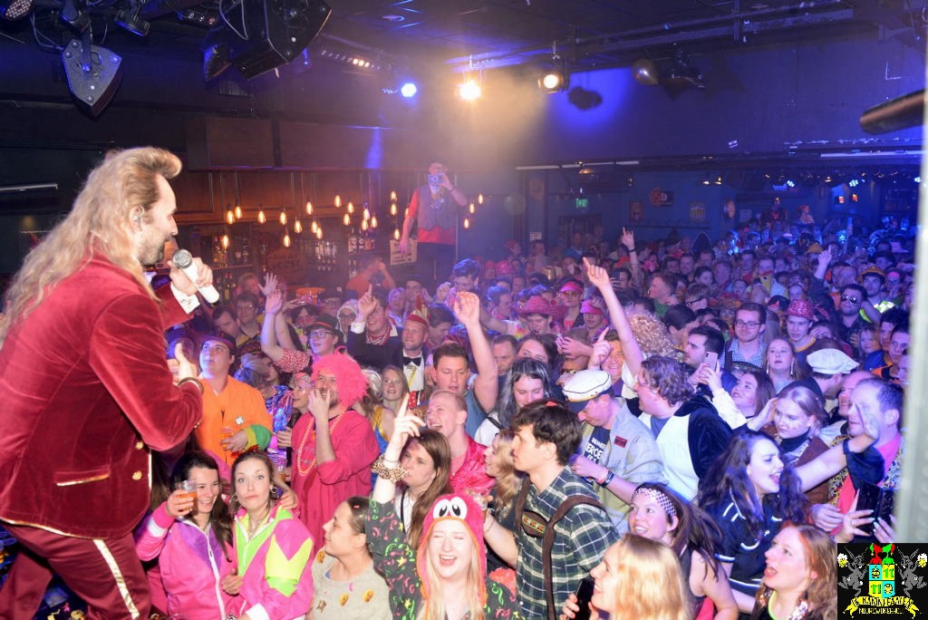 ../Images/Carnavals maandagavond in VdG 113.jpg